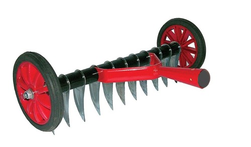 Ventilatore manuale per prato